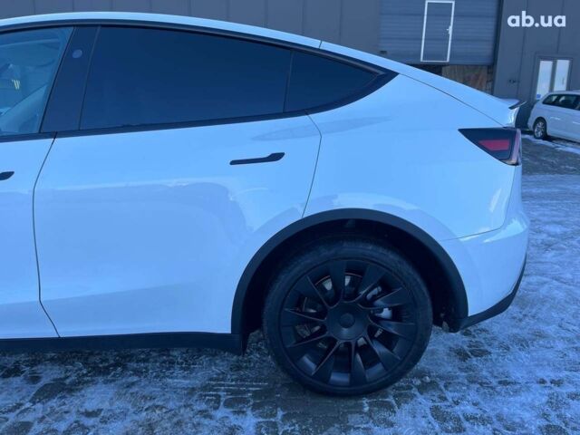 Белый Тесла Model Y, объемом двигателя 0 л и пробегом 13 тыс. км за 33190 $, фото 16 на Automoto.ua