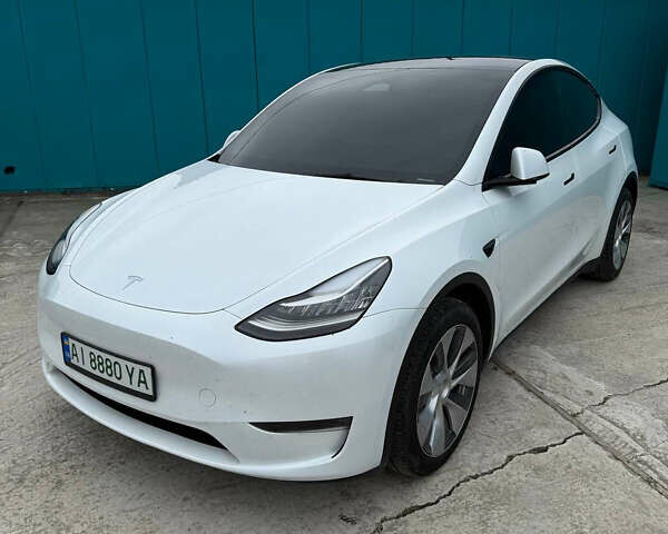 Білий Тесла Model Y, об'ємом двигуна 0 л та пробігом 47 тис. км за 32500 $, фото 2 на Automoto.ua