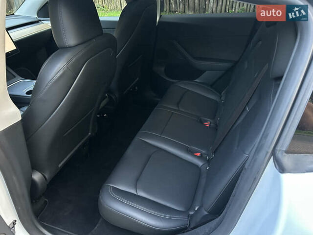 Білий Тесла Model Y, об'ємом двигуна 0 л та пробігом 101 тис. км за 20500 $, фото 26 на Automoto.ua