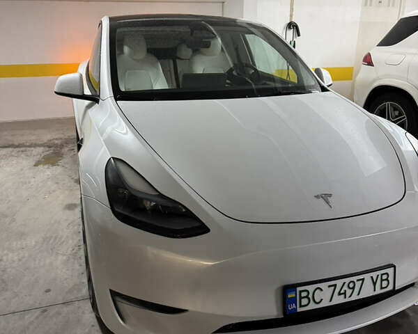 Белый Тесла Model Y, объемом двигателя 0 л и пробегом 35 тыс. км за 28800 $, фото 16 на Automoto.ua