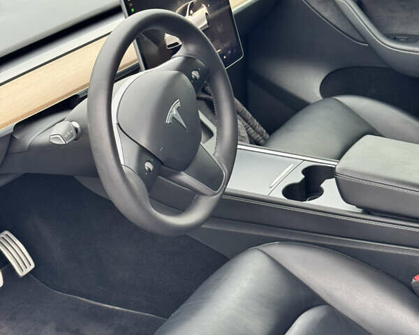 Белый Тесла Model Y, объемом двигателя 0 л и пробегом 45 тыс. км за 29900 $, фото 16 на Automoto.ua
