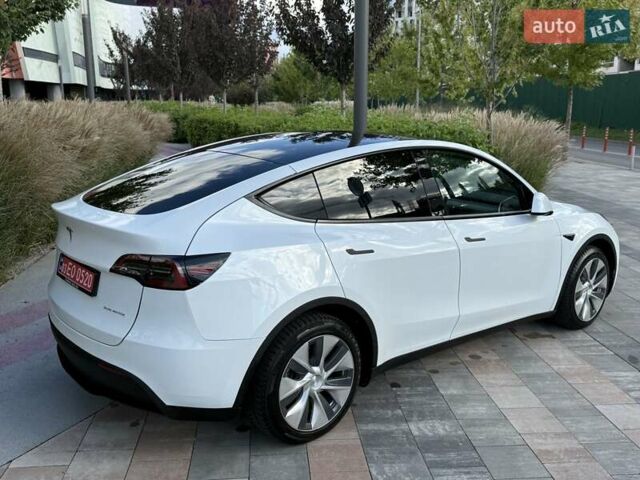 Белый Тесла Model Y, объемом двигателя 0 л и пробегом 35 тыс. км за 34500 $, фото 14 на Automoto.ua