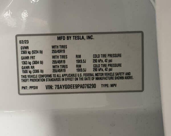 Белый Тесла Model Y, объемом двигателя 0 л и пробегом 87 тыс. км за 28999 $, фото 3 на Automoto.ua