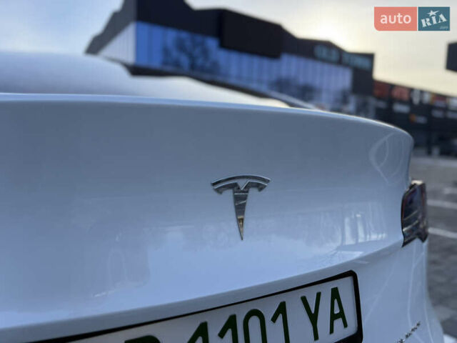 Белый Тесла Model Y, объемом двигателя 0 л и пробегом 45 тыс. км за 29900 $, фото 14 на Automoto.ua