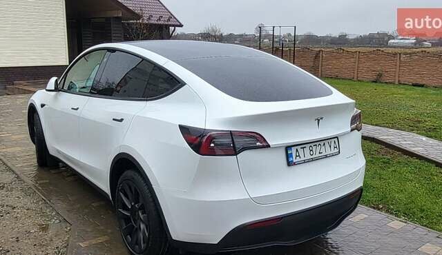 Белый Тесла Model Y, объемом двигателя 0 л и пробегом 56 тыс. км за 26500 $, фото 3 на Automoto.ua
