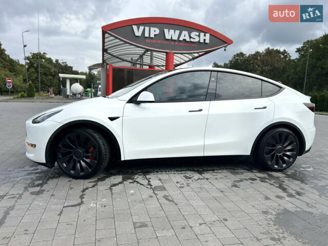 Белый Тесла Model Y, объемом двигателя 0 л и пробегом 18 тыс. км за 28950 $, фото 5 на Automoto.ua