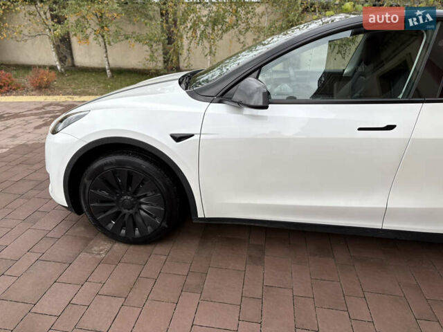 Тесла Model Y 2023 в Новояворовск на Automoto.ua Белый Тесла Model Y, объемом двигателя 0 л и пробегом 41 тыс. км за 28300 $, фото 13 на Automoto.ua