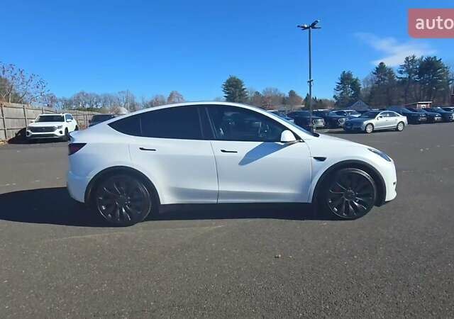 Белый Тесла Model Y, объемом двигателя 0 л и пробегом 30 тыс. км за 21000 $, фото 3 на Automoto.ua