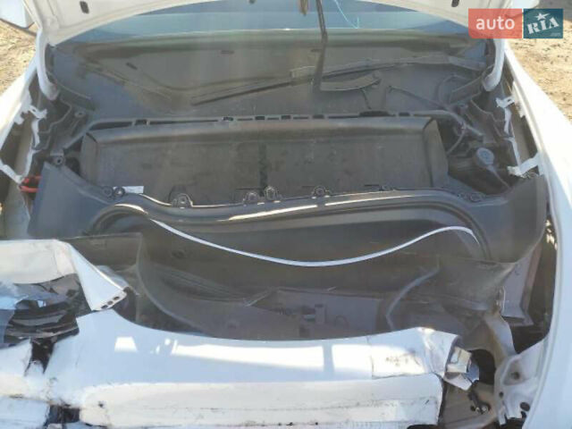 Белый Тесла Model Y, объемом двигателя 0 л и пробегом 52 тыс. км за 19800 $, фото 10 на Automoto.ua