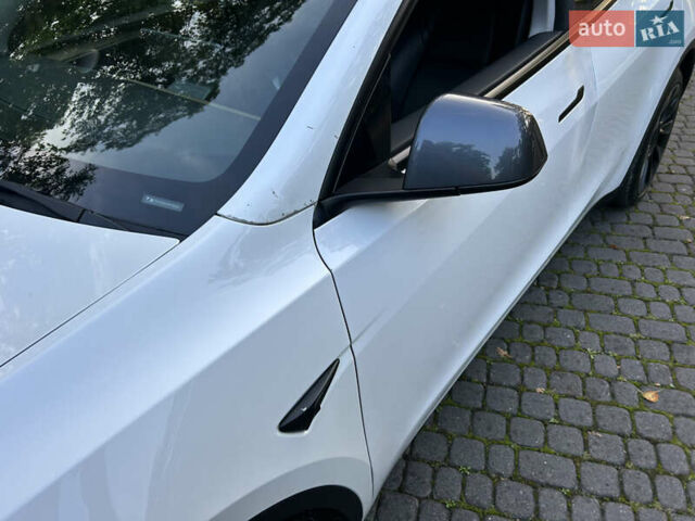 Білий Тесла Model Y, об'ємом двигуна 0 л та пробігом 101 тис. км за 20500 $, фото 17 на Automoto.ua