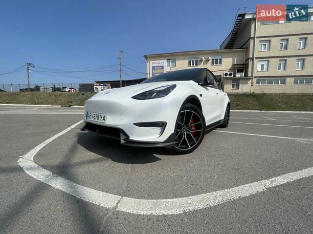 Білий Тесла Model Y, об'ємом двигуна 0 л та пробігом 75 тис. км за 33500 $, фото 34 на Automoto.ua