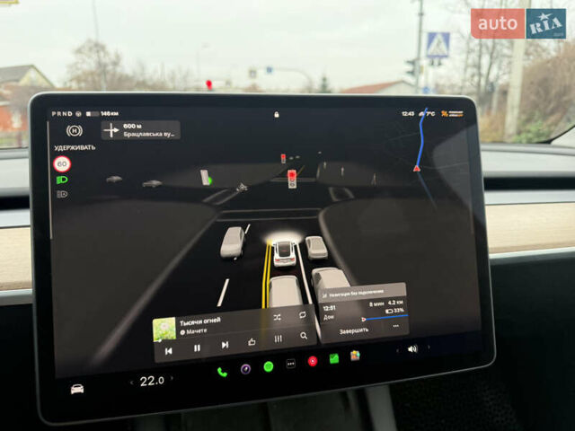 Белый Тесла Model Y, объемом двигателя 0 л и пробегом 53 тыс. км за 28800 $, фото 28 на Automoto.ua