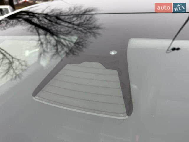 Белый Тесла Model Y, объемом двигателя 0 л и пробегом 53 тыс. км за 28800 $, фото 23 на Automoto.ua