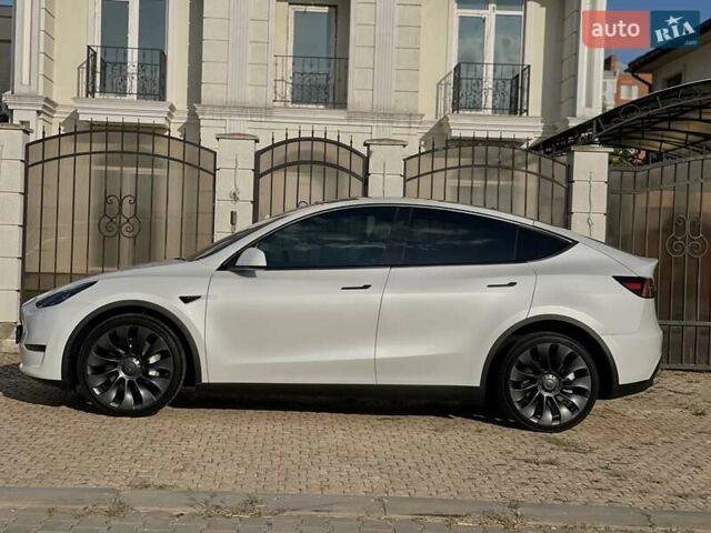 Белый Тесла Model Y, объемом двигателя 0 л и пробегом 26 тыс. км за 29900 $, фото 7 на Automoto.ua