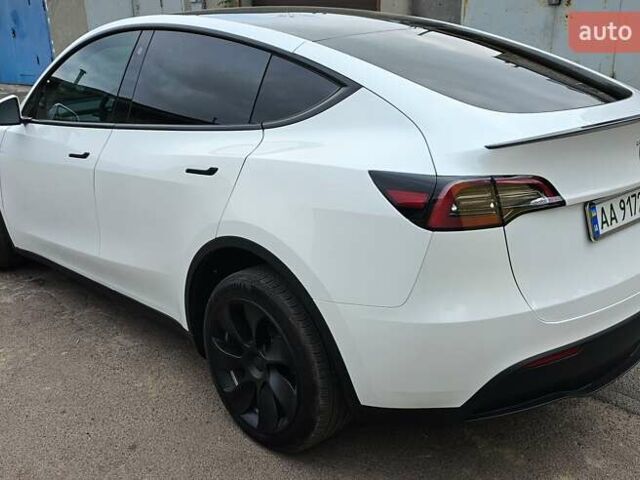 Белый Тесла Model Y, объемом двигателя 0 л и пробегом 9 тыс. км за 28400 $, фото 4 на Automoto.ua