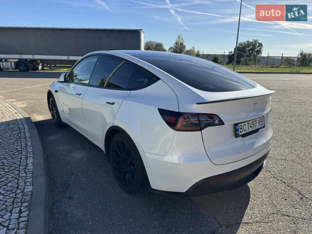 Белый Тесла Model Y, объемом двигателя 0 л и пробегом 35 тыс. км за 28800 $, фото 3 на Automoto.ua