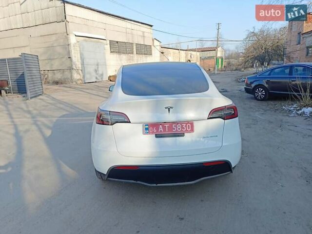 Белый Тесла Model Y, объемом двигателя 0 л и пробегом 17 тыс. км за 28500 $, фото 4 на Automoto.ua