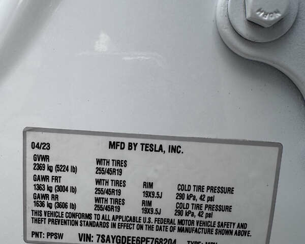 Белый Тесла Model Y, объемом двигателя 0 л и пробегом 29 тыс. км за 29900 $, фото 7 на Automoto.ua