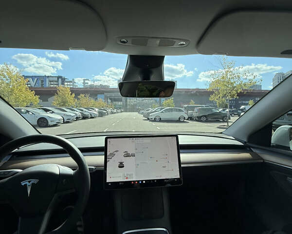 Тесла Model Y 2023 в Киеве на Automoto.ua Белый Тесла Model Y, объемом двигателя 0 л и пробегом 70 тыс. км за 31000 $, фото 26 на Automoto.ua