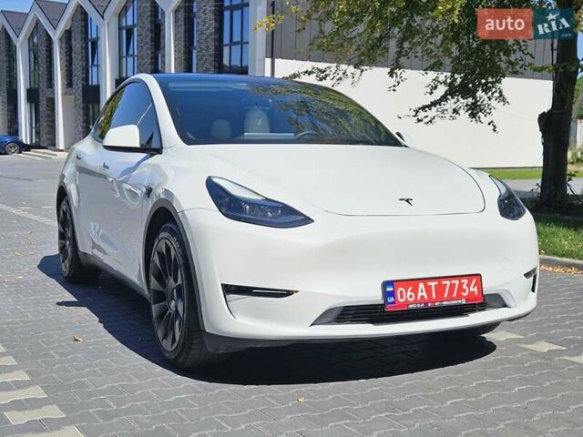 Білий Тесла Model Y, об'ємом двигуна 0 л та пробігом 108 тис. км за 24500 $, фото 6 на Automoto.ua