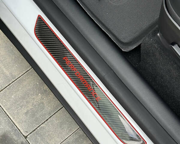 Белый Тесла Model Y, объемом двигателя 0 л и пробегом 24 тыс. км за 32000 $, фото 19 на Automoto.ua