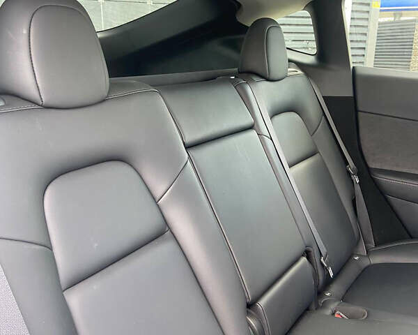 Белый Тесла Model Y, объемом двигателя 0 л и пробегом 43 тыс. км за 26000 $, фото 9 на Automoto.ua