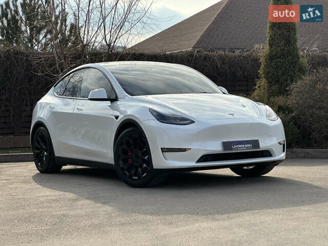 Белый Тесла Model Y, объемом двигателя 0 л и пробегом 12 тыс. км за 32000 $, фото 3 на Automoto.ua