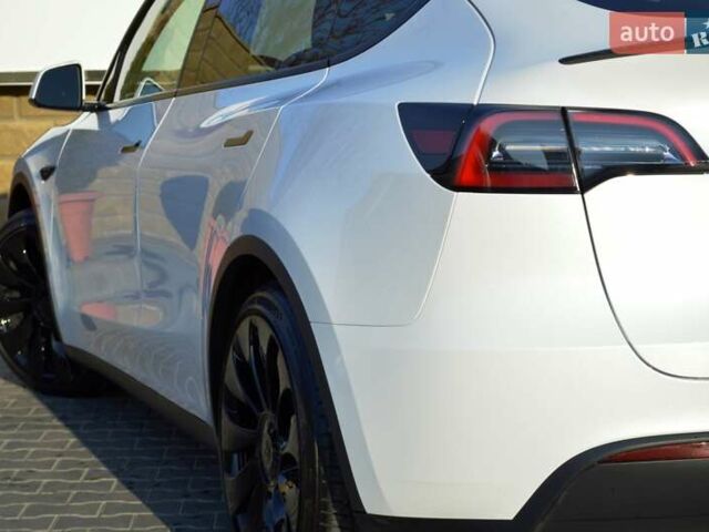Белый Тесла Model Y, объемом двигателя 0 л и пробегом 10 тыс. км за 34500 $, фото 13 на Automoto.ua