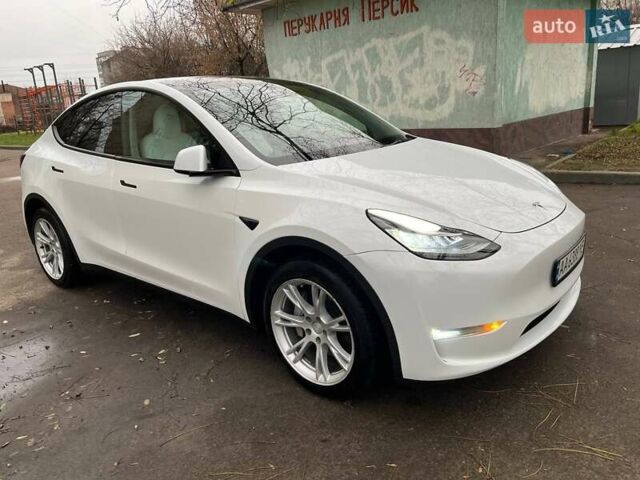 Белый Тесла Model Y, объемом двигателя 0 л и пробегом 39 тыс. км за 29500 $, фото 3 на Automoto.ua