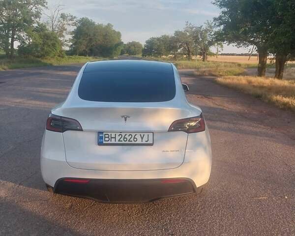 Белый Тесла Model Y, объемом двигателя 0 л и пробегом 38 тыс. км за 31000 $, фото 2 на Automoto.ua