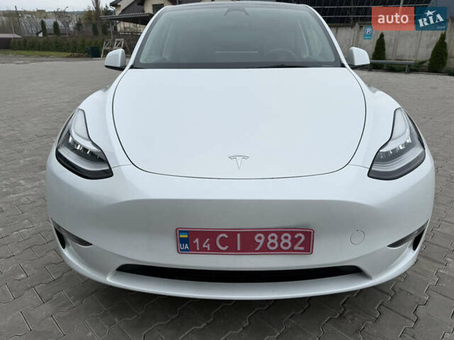 Белый Тесла Model Y, объемом двигателя 0 л и пробегом 39 тыс. км за 27200 $, фото 2 на Automoto.ua