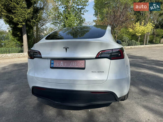 Белый Тесла Model Y, объемом двигателя 0 л и пробегом 24 тыс. км за 32500 $, фото 10 на Automoto.ua