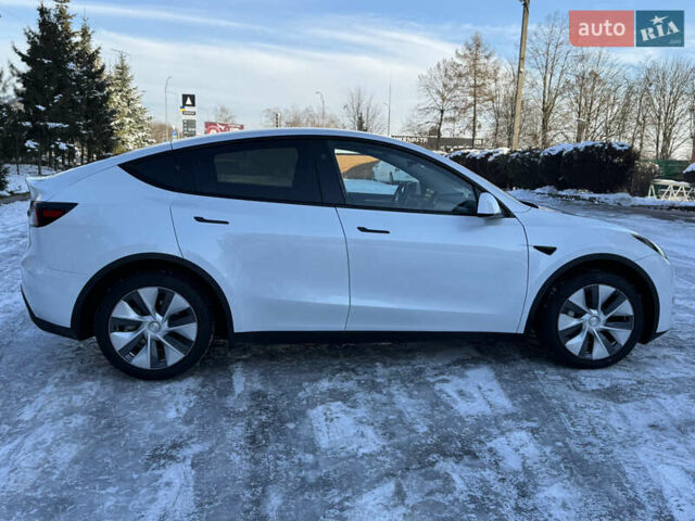 Белый Тесла Model Y, объемом двигателя 0 л и пробегом 21 тыс. км за 34500 $, фото 4 на Automoto.ua