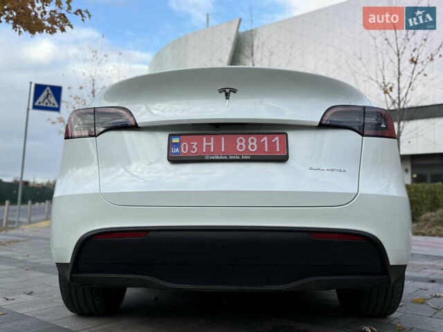 Белый Тесла Model Y, объемом двигателя 0 л и пробегом 25 тыс. км за 32500 $, фото 17 на Automoto.ua