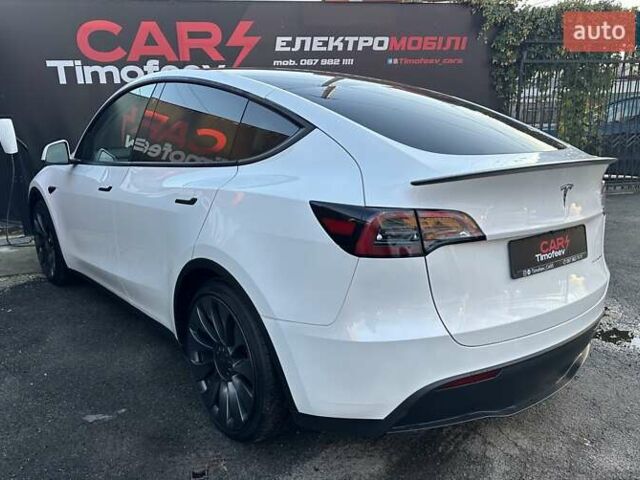 Белый Тесла Model Y, объемом двигателя 0 л и пробегом 25 тыс. км за 30000 $, фото 2 на Automoto.ua