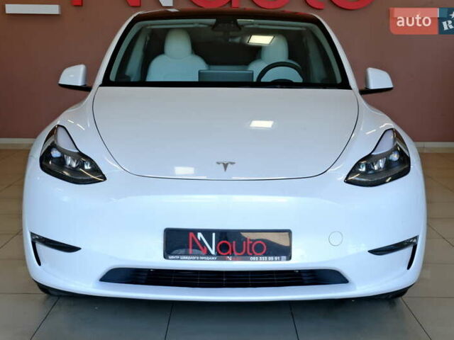 Белый Тесла Model Y, объемом двигателя 0 л и пробегом 52 тыс. км за 26900 $, фото 2 на Automoto.ua