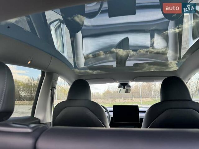 Белый Тесла Model Y, объемом двигателя 0 л и пробегом 58 тыс. км за 32490 $, фото 16 на Automoto.ua