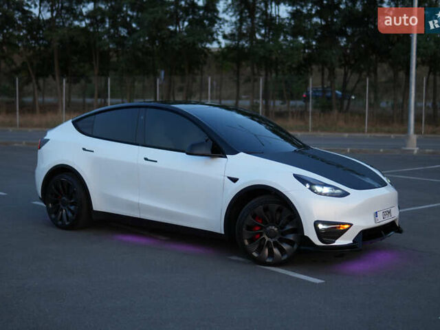Белый Тесла Model Y, объемом двигателя 0 л и пробегом 40 тыс. км за 35300 $, фото 12 на Automoto.ua