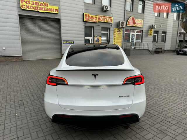 Белый Тесла Model Y, объемом двигателя 0 л и пробегом 35 тыс. км за 29500 $, фото 6 на Automoto.ua