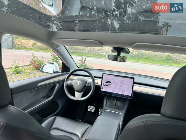 Білий Тесла Model Y, об'ємом двигуна 0 л та пробігом 30 тис. км за 31999 $, фото 10 на Automoto.ua