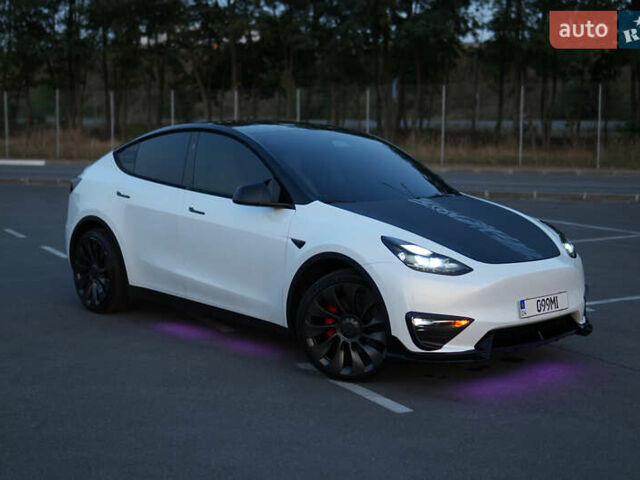 Белый Тесла Model Y, объемом двигателя 0 л и пробегом 40 тыс. км за 35300 $, фото 13 на Automoto.ua