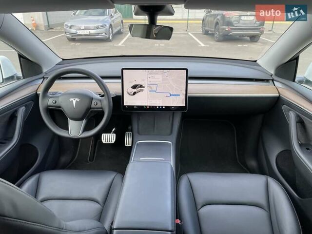 Белый Тесла Model Y, объемом двигателя 0 л и пробегом 4 тыс. км за 29800 $, фото 7 на Automoto.ua