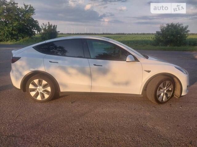 Белый Тесла Model Y, объемом двигателя 0 л и пробегом 38 тыс. км за 31000 $, фото 1 на Automoto.ua