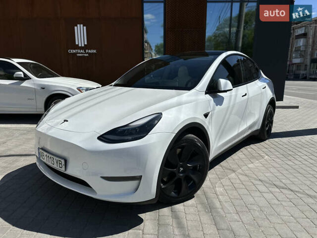 Белый Тесла Model Y, объемом двигателя 0 л и пробегом 18 тыс. км за 27490 $, фото 29 на Automoto.ua