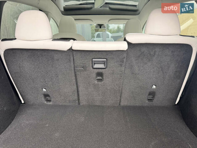 Белый Тесла Model Y, объемом двигателя 0 л и пробегом 41 тыс. км за 25500 $, фото 9 на Automoto.ua