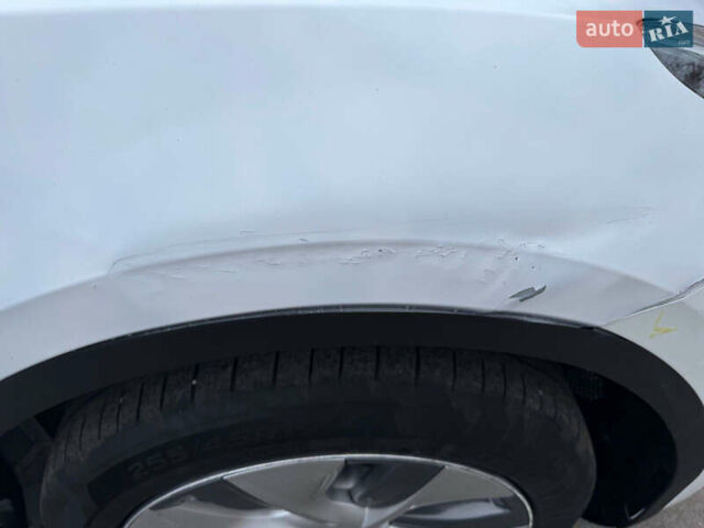 Білий Тесла Model Y, об'ємом двигуна 0 л та пробігом 50 тис. км за 21900 $, фото 10 на Automoto.ua