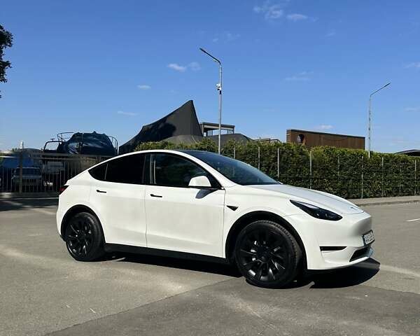 Белый Тесла Model Y, объемом двигателя 0 л и пробегом 8 тыс. км за 34999 $, фото 9 на Automoto.ua