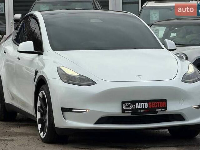 Белый Тесла Model Y, объемом двигателя 0 л и пробегом 53 тыс. км за 28800 $, фото 4 на Automoto.ua