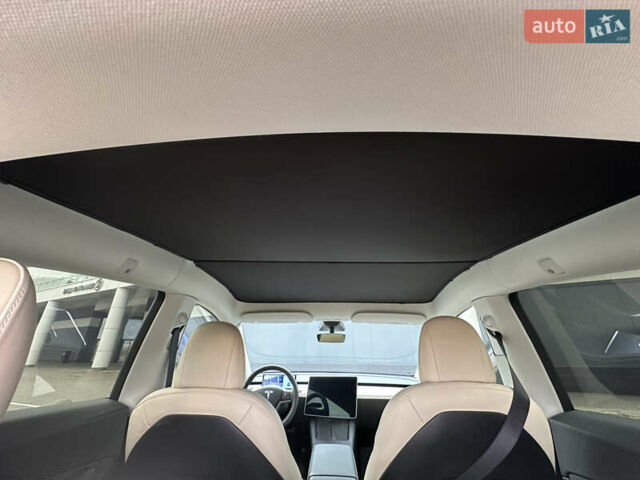 Белый Тесла Model Y, объемом двигателя 0 л и пробегом 41 тыс. км за 29900 $, фото 26 на Automoto.ua