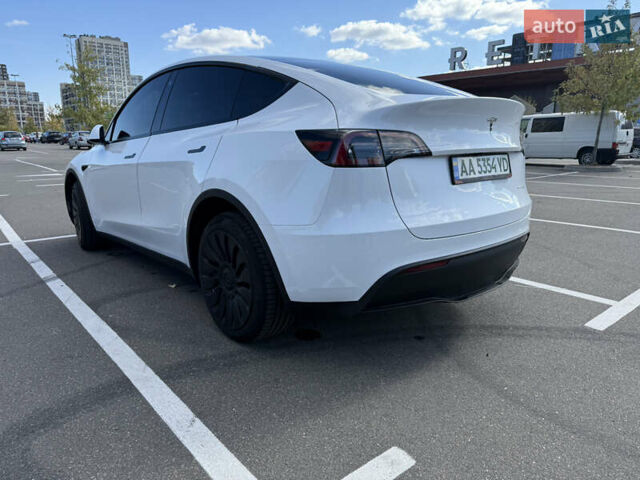 Тесла Model Y 2023 в Киеве на Automoto.ua Белый Тесла Model Y, объемом двигателя 0 л и пробегом 70 тыс. км за 31000 $, фото 10 на Automoto.ua
